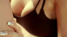 Pretty babe performs oral in sensual setting