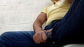 Yuri Gaúcho - Agroboy Super Dotado Esguichando Porra Da Pica Grossa - Urso Brasileiro Gozando Forte!