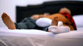 la profesora se folla al estudiante en su oficina despues de clases mientras sus padres no estan en casa