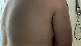 showering with the chubby goth girl. 😊