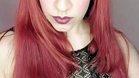 Trainer's belly button fetish at the gym