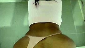 she cleaned the bathroom but got gaping ass full of cum