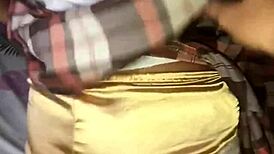 JOVEN DE 18 AÑOS SE ENCUENTRA EN UN MOTEL BARATO CON SU MAESTRO PERVERTIDO PARA APROBAR EL CURSO