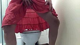 Watch me cum on fingers then pee in toilet?