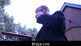 Gina's Passionate Payment to the Old Cashier with Sex