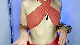 Trainer's belly button fetish at the gym