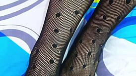 Hermanastra Universitaria Gets Spanked And Fingered By Muscular Bodybuilder