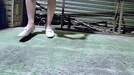 【伪娘】在路旁放尿手冲