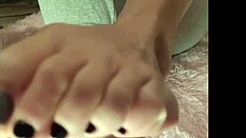 Worship These Perfect Bare Feet and Toes Now!