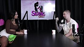 Recorded an outdoor gathering with 13 people in sheer red lucky exhibition