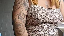 wanna see shorts shoved deep in my big pussy?