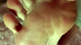 Worship These Perfect Bare Feet and Toes Now!