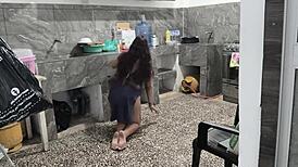 Helping Stepsister Stuck Shows Her Brown Ass Buttocks