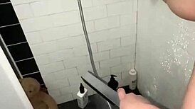 omg this arab escort snowwhite fingers her tight pussy in shower so hot 🔥🧖‍♀️💦 los angeles real amateur