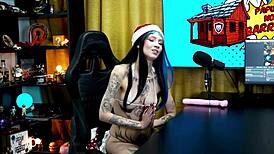 she found a thrill the plug in her ass made psy lunar stand just to give a hot kiss podcast pepum no barraco