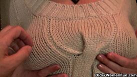 Britain's hottest milfs finger pussies in solo play