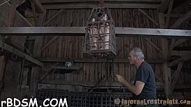 I'm horny brunette floozy stuffing sex toy deep in my tight cooter