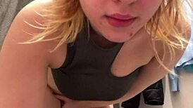 oh god fingering fat teen pussy public so intense now!!