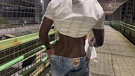 damn i fucked this safada right on the moving avenue almost got caught 😱🍆