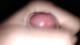 BANGING GROUP WANK TO MASSIVE CUMSHOT