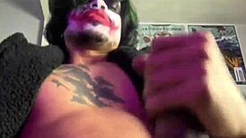 coringa bat punheta kkk olha mano tmc huge cosplay handjob vibes
