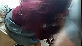 oye mira como la colegiala mexicana se come la verga de su amigo despues de la tarea y lo monta rico en doggy