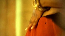 Gorgeous Indian Woman Reveals Sensual Natural Tits And Curvy Naked Body In Teasing Dance