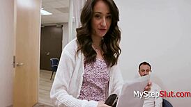 Horny teen cozies stepdad for job with old-young taboo fuck fantasy