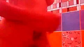 A homemade asian amateur bathes like a queen.