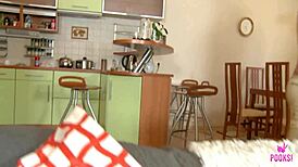 Vera p teases clit before taking facial from tanned stud