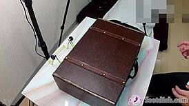 secretary lilly teases feet in box for feetdish vol 2