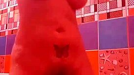 A homemade asian amateur bathes like a queen.