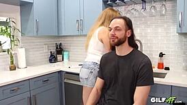 Porn Legend GILF Micky Lynn's Unforgettable Hardcore Encounter Unveiled