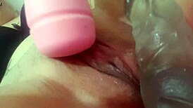 big pussy milf vibes swollen clit with fat dildo and massager till she squirts