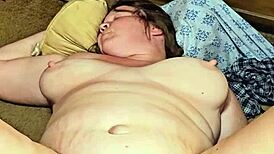Oh man this moaning cunt won't shut up! 😩🔥💦