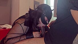 dale una mamada a este dotado mientras mi esposo graba todo