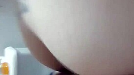 Papiochox8, flash that bubble butt ass!