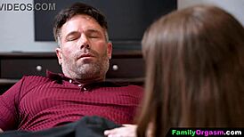 omg cute teen sneaks up on her fake dad for naughty sucking 😏