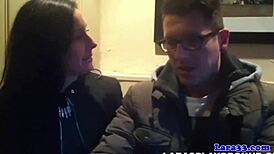 寂寞男捡艳女三人行猛操骚穴