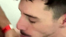 mamada do agroboy no banheiro amateurs pornstar beautiful blowjob