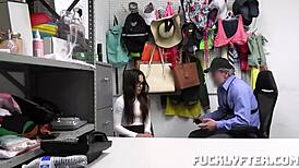 daisy's office cravings unleash on officer mancinis massive throbbing dick