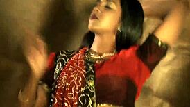 ever seen an eastern indian milf dancer fully exposed like this?