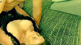 i'm granny peggy sue gilf i peg him missionary til we both orgasm