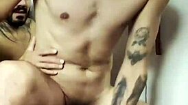 Paulista Lures Carioca for Street-to-Home Tease