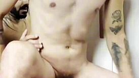 Paulista Lures Carioca for Street-to-Home Tease