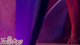 Brooklyn gray sucks dildo deeply legs wide showing flexible body