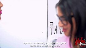 Naughty masseuse with big ass fingers clients pussy to squirting orgasm