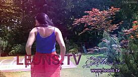 amateur babe teases pussy upskirt no panties short skirt garden fresh air 4k