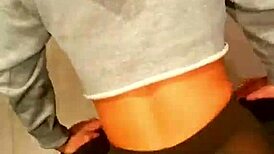 twerking tempts in steamy kitchen