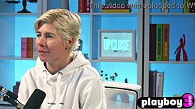 Whoa big tits siri dahl got so horny she fingered her pussy and ass hard 😍🔥